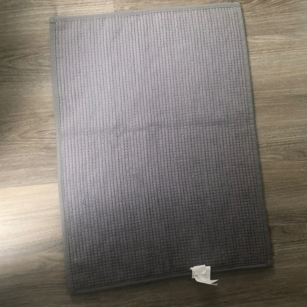 🥤 Room Essentials Soft Texture Bath Mat